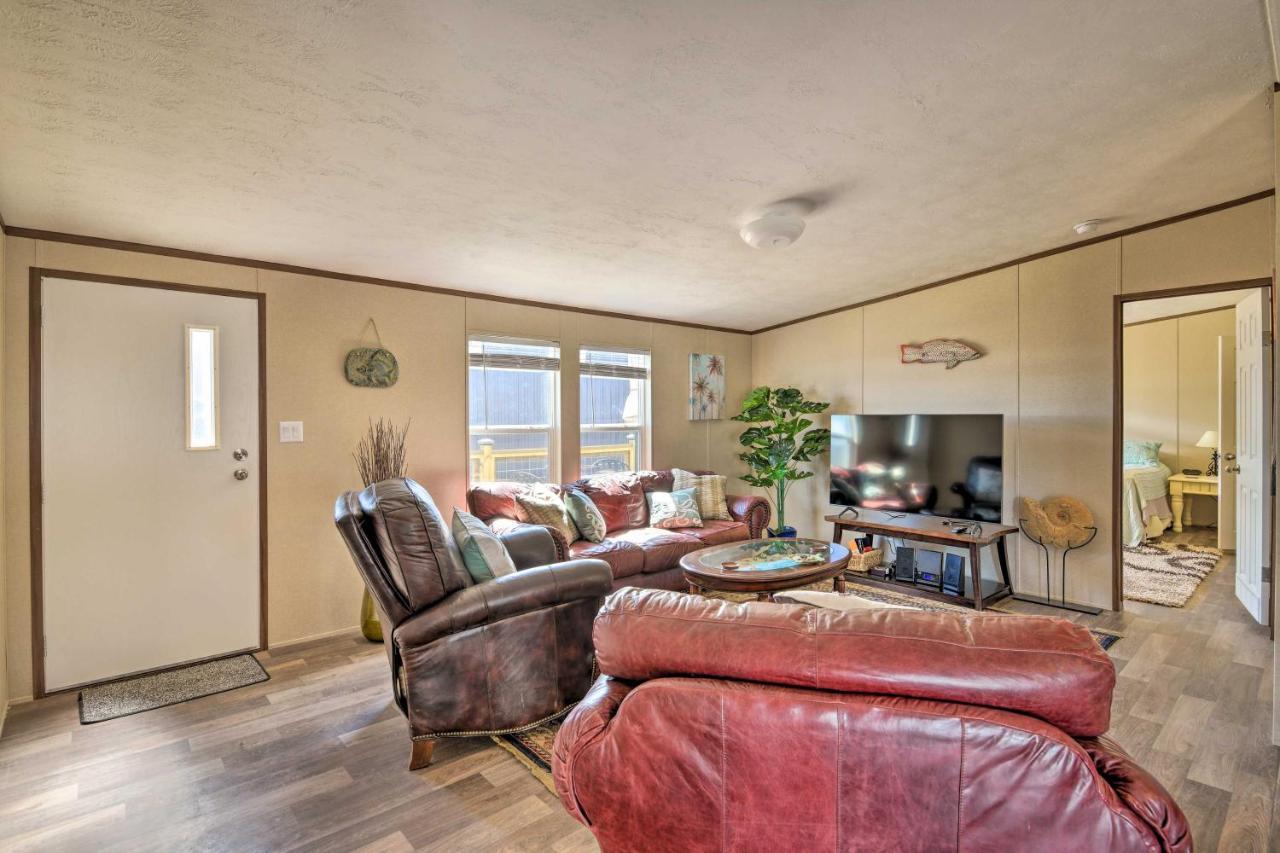 Quaint Port Oconnor Home - 3 Mi To Beach! Port O'Connor Buitenkant foto
